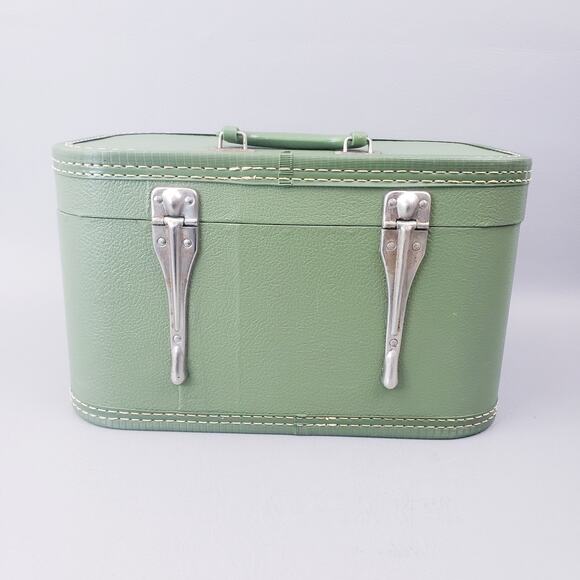 Vintage ‘70s Carilite Hard Shell Train Case Makeup Avocado Green No Key - Picture 3 of 14